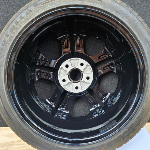 Suzuki Swift Sport ZC33S Single Alloy Wheel & Tyre 195/45/17 * 0947
